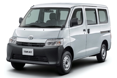 フロントスタイリング DX(2WD)・5M/T。
